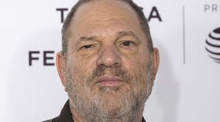 Harvey Weinstein se entrega a la policía en una comisaría de Nueva York tras las acusaciones de acoso sexual
