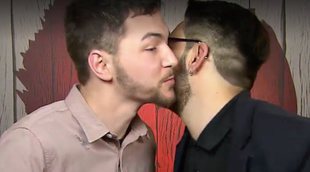 'First Dates': Dos hombres místicos leen las cartas del tarot antes de tener su cita para conocer el resultado