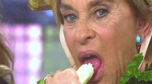 'Sálvame': La "felación" de Chelo García-Cortés a un plátano, culpable de la multa de la CNMC