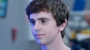 Freddie Highmore ('The Good Doctor') opina sobre su doblaje en Telecinco: "Es más sexy que la original"