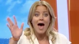 Una reportera de 'Murcia Conecta' cae al mar en pleno directo