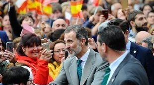 Un grupo de monárquicos boicotean un directo de IB3 sobre la recepción de los Reyes en Mallorca