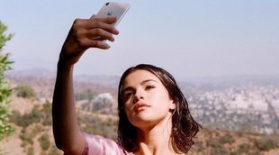 Selena Gomez se toma un nuevo respiro de las redes sociales y decide "dar un paso atrás y vivir el presente"