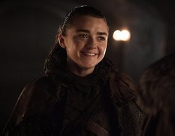 'Juego de Tronos': Maisie Williams reúne a los hermanos Stark en el estreno de su debut teatral