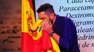 'El intermedio': Dani Mateo se suena los mocos con la bandera de España y siembra la polémica en redes