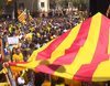 'Informativos Telecinco' enciende las redes al equiparar el nacionalismo catalán con el nazismo