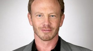 Ian Ziering ('Sharknado') será Blue Devil en 'Swamp Thing' de DC Universe