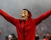 'La Casa de Papel' se cuela en un partido de Europa League con este espectacular tifo