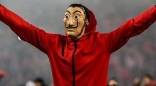 'La Casa de Papel' se cuela en un partido de Europa League con este espectacular tifo