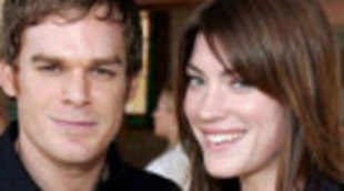 Dexter se casa en la vida real con su hermana de la ficción