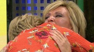 Mila Ximénez y Lydia Lozano firman la paz con un bonito abrazo después de una gran discusión