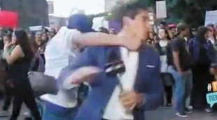 Brutal agresión a un reportero mexicano mientras cubría una manifestación por la que termina inconsciente