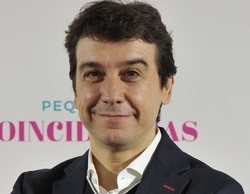 Javier Veiga ('Pequeñas coincidencias'): "La segunda temporada la estamos rodando en capítulos de 25 minutos"