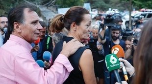 Dos periodistas de 'Cazamariposas', criticados por reírse de la desaparición de Blanca Fernández Ochoa