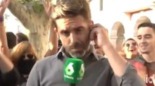 José Yélamo ('Más vale tarde') niega haber alentado a independentistas a gritar en un directo: "Fue irónico"