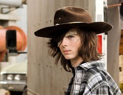 'The Walking Dead': Chandler Riggs bromea con la muerte de Carl, su personaje