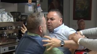 Alberto Chicote, obligado a parar una violenta pelea entre dos camareros en 'Pesadilla en la cocina'