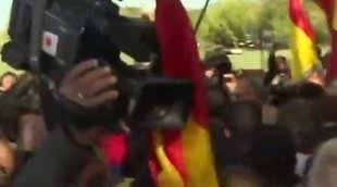 Agreden a una periodista de Antena 3 en la concentración franquista de Mingorrubio