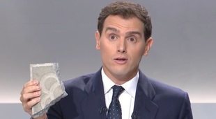 Albert Rivera y su adoquín protagonizan los mejores memes del 'Debate electoral 4-N'