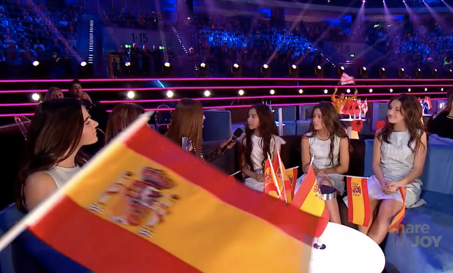 ¡Tenemos a nuestra @_melaniofficial en la Green Room! ¡Menudo inglés!