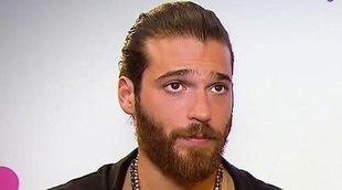 Can Yaman recuerda su anécdota más extrema con un fan: "Como no podía acercarse más, decidió saltar"