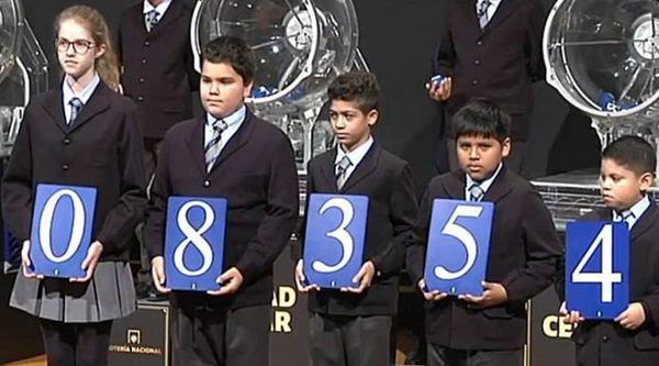 Con la Lotería del Niño, La 1 lidera la franja de la mañana