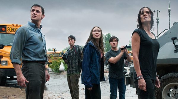 Antena 3 lidera el prime time (12,8%) con cine y Telecinco el late night (18,3%) con 'Deluxe'