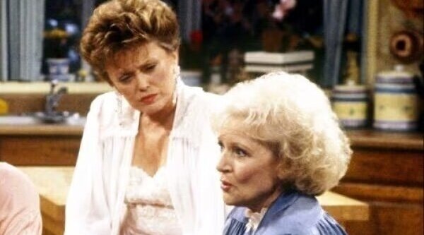 VinTV destaca con 'Las chicas de oro', pero no puede con el fútbol ni el tenis