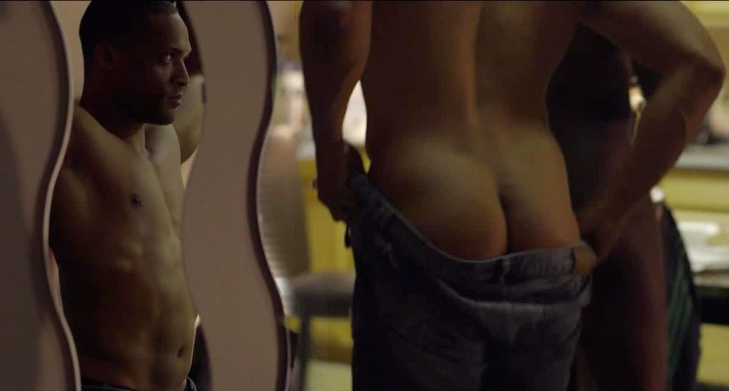 Cleo Anthony, desnudo, enseña el culo en 'Transparent' .
