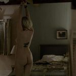 Andrea Riseborough, totalmente desnuda, enseña las tetas y el culo en 'Bloodline'