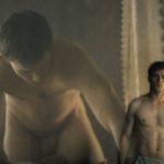 Jannis Niewöhner, desnudo integral, enseña el pene en 'Maximilian'