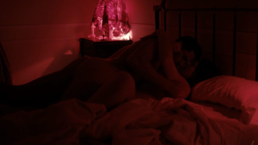 Dani Luque, completamente desnudo, muestra el culo en 'La sonata del silencio'
