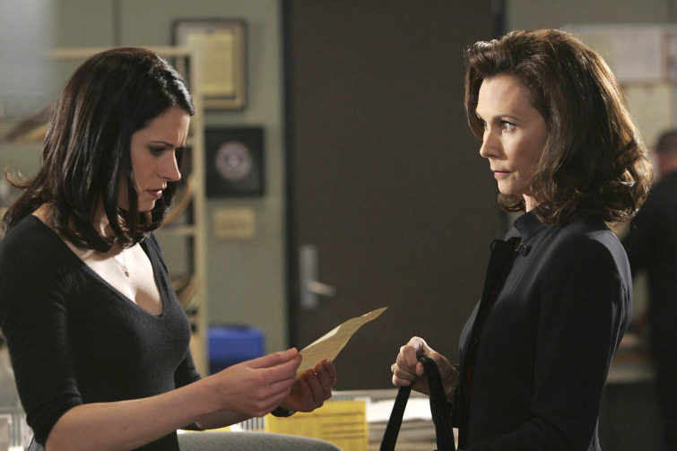 Paget Brewster en el episodio "Honor entre ladrones" de 'Mentes criminales'