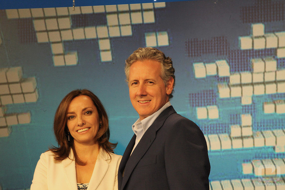 Pepa Bueno junto a Lorenzo Milá 