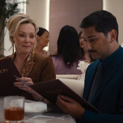 Mark Indelicato y Jean Smart en 4x04 titulado 'Amo Los Ángeles' de 'Hacks'
