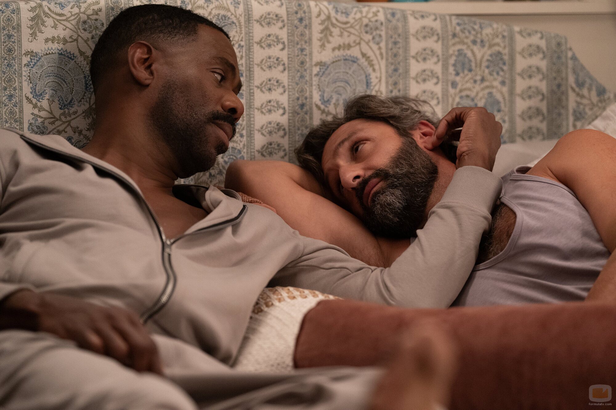 Colman Domingo y Marco Calvani en el 1x01 de 'Las cuatro estaciones'