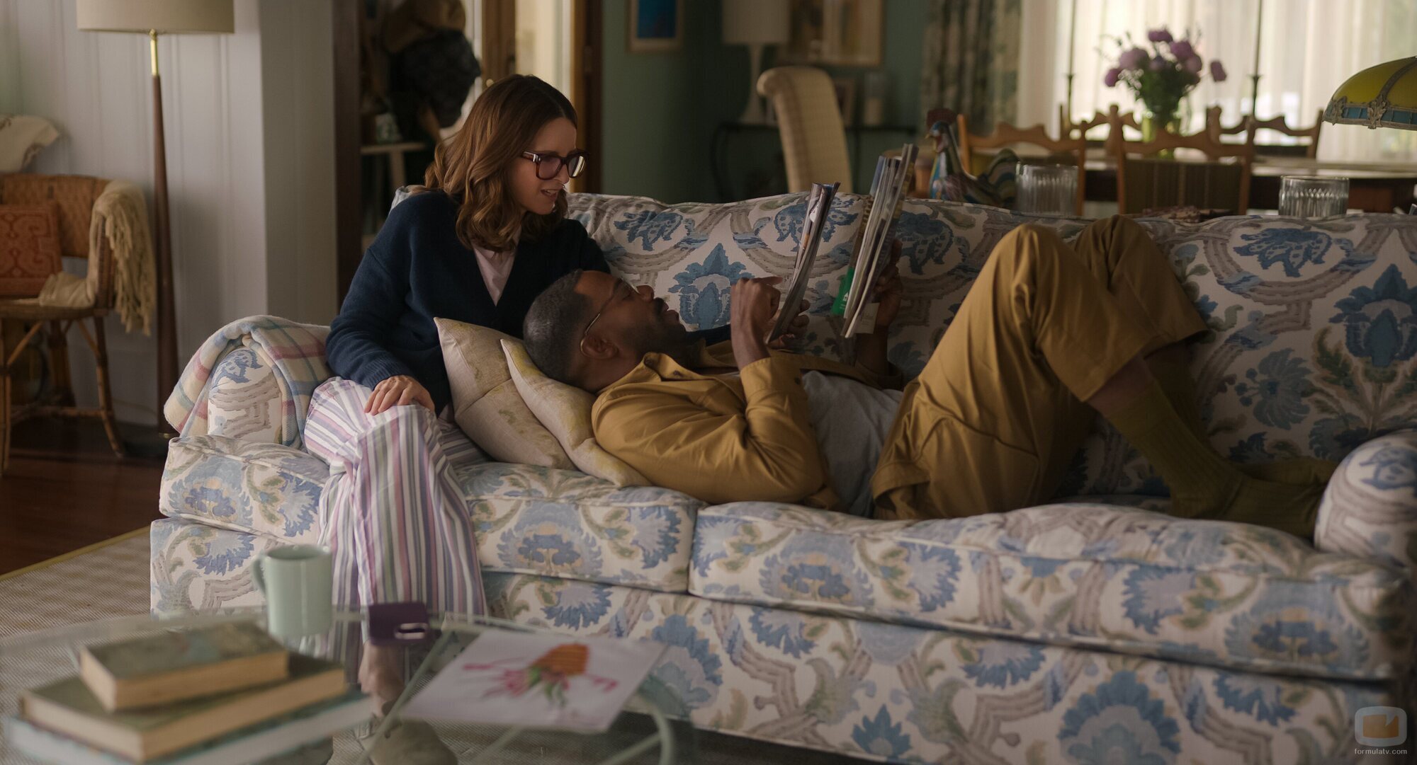 Tina Fey y Colman Domingo en Capítulo 1 titulado 'La casa del lago' de 'Las cuatro estaciones'
