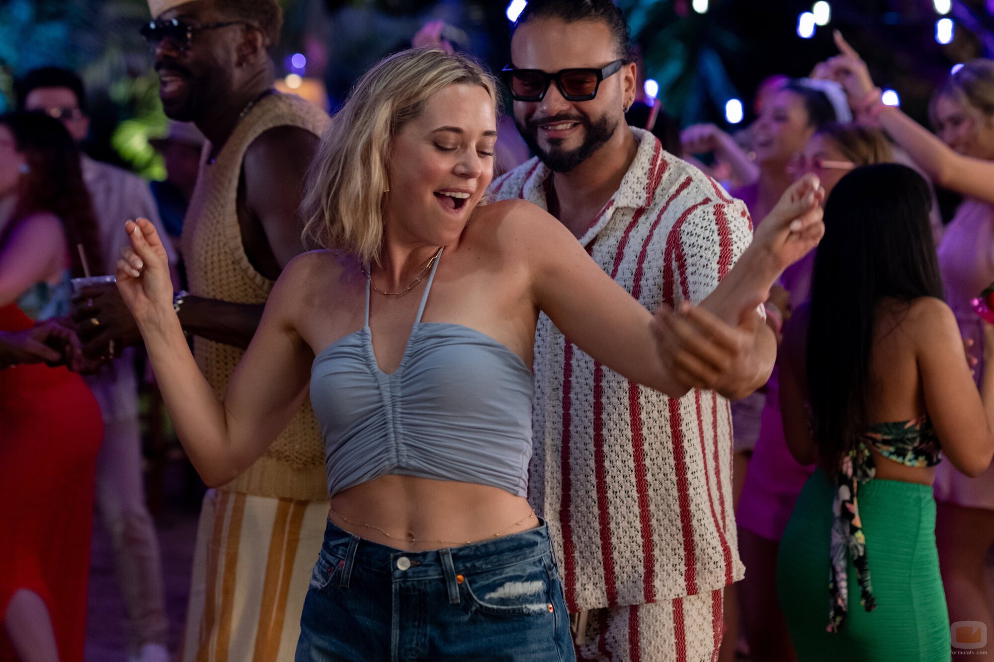 Erika Henningsen en 'El bar de la playa' de 'The Four Seasons'