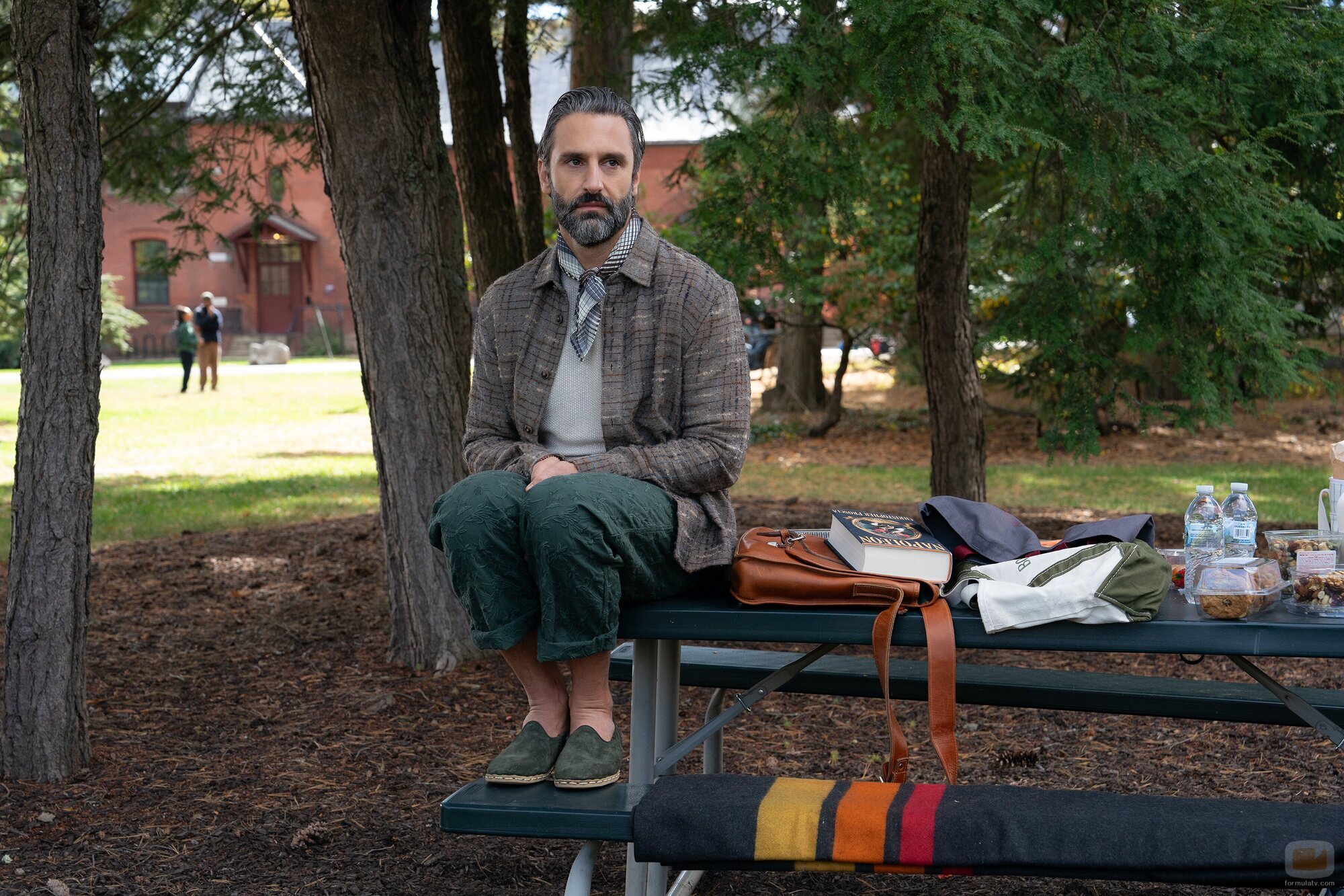 Marco Calvani en Capítulo 6 titulado 'El partido de frisbi' de 'Las cuatro estaciones'