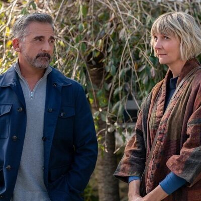 Steve Carell y Kerri Kenney en 1x06 titulado 'El partido de frisbi' de 'Las cuatro estaciones'