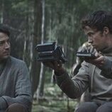 Alex Lawther y Diego Luna en el 'El hacha olvida' de 'Star Wars: Andor'