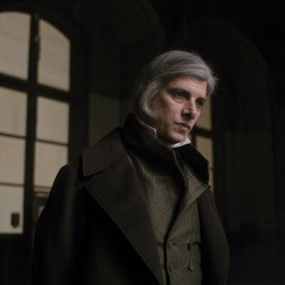 Micha Lescot en 1x02 titulado 'Chantaje' de 'Carême, chef de reyes'