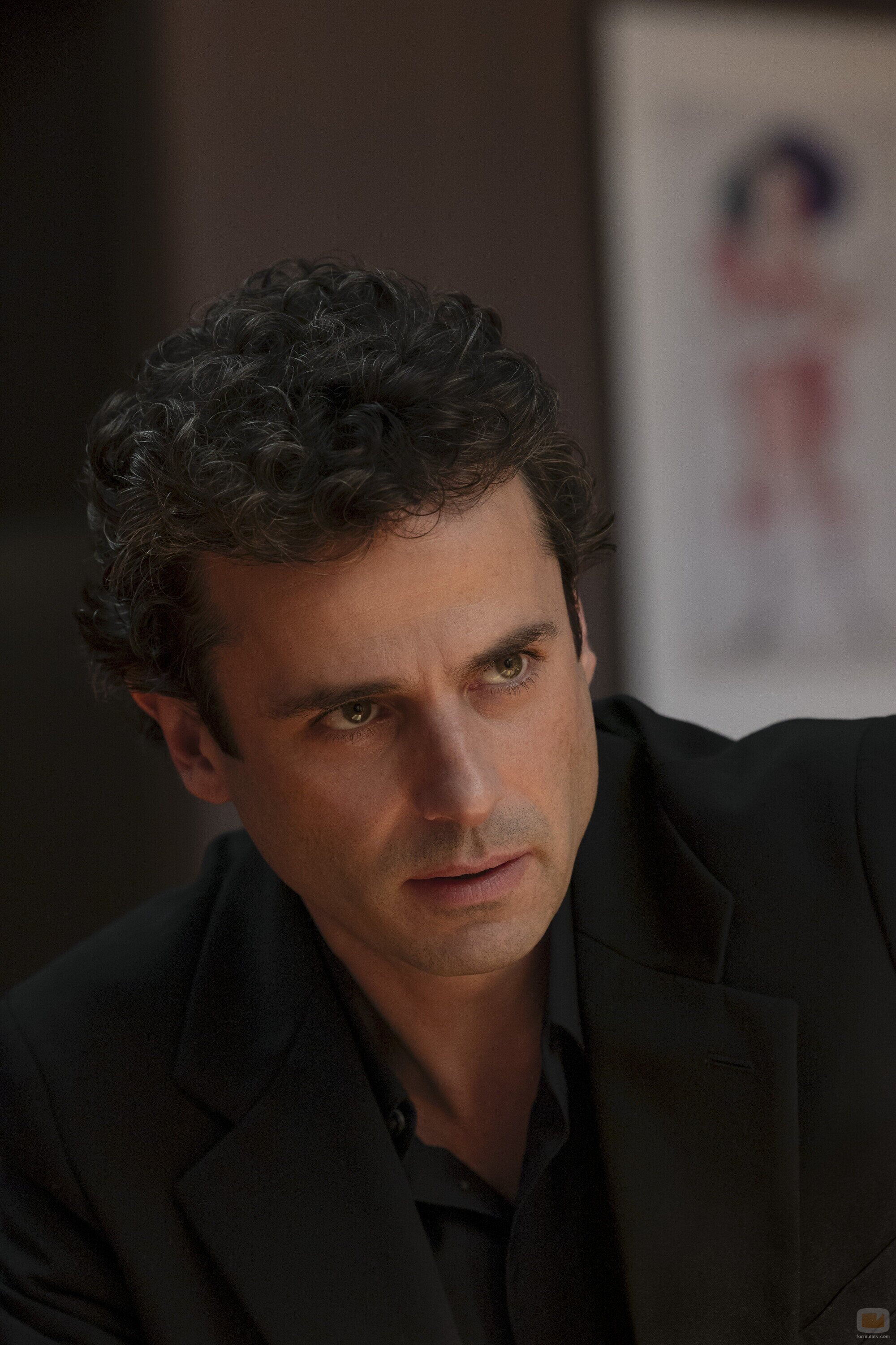 Luke Kirby en 1x01 titulado 'El cambio' de 'Estrella'