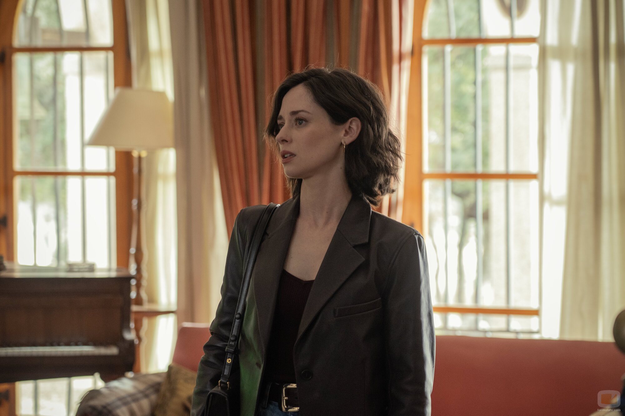 Elena Rivera en 1x07 'Capítulo 7' de 'Perdiendo el juicio'