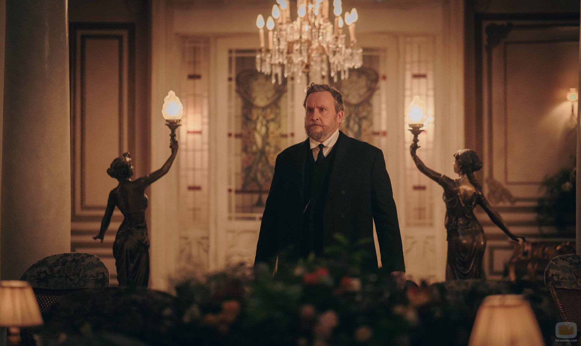 Fernando Cayo en 1x07 'Acorralados' de 'La Favorita 1922'