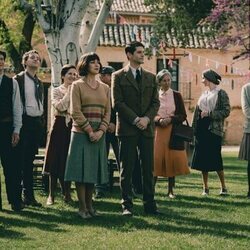 Verónica Sánchez y Luis Fernández 'Perla' en 1x06 'La oportunidad de Covadonga' de 'La Favorita 1922'