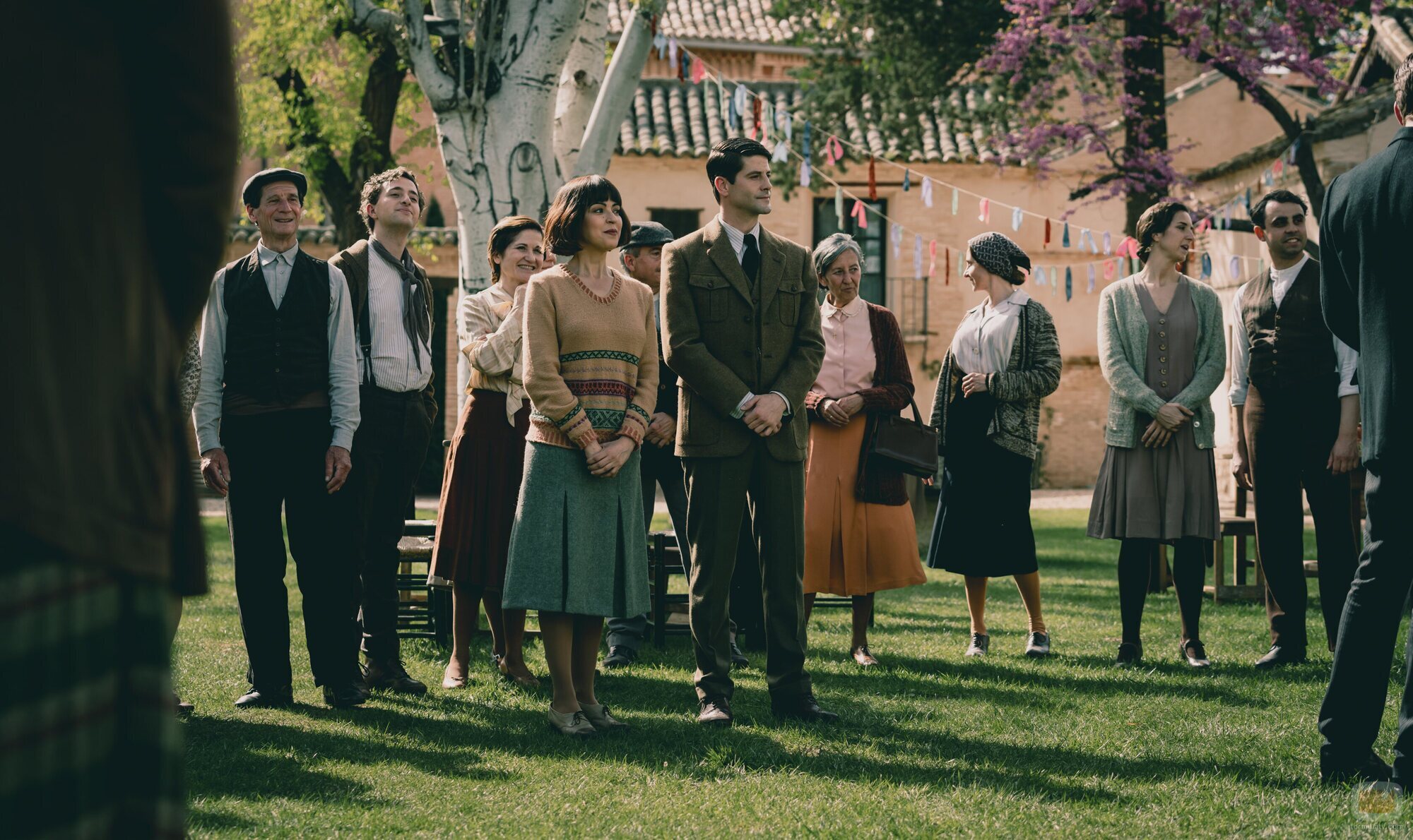 Verónica Sánchez y Luis Fernández 'Perla' en 1x06 'La oportunidad de Covadonga' de 'La Favorita 1922'
