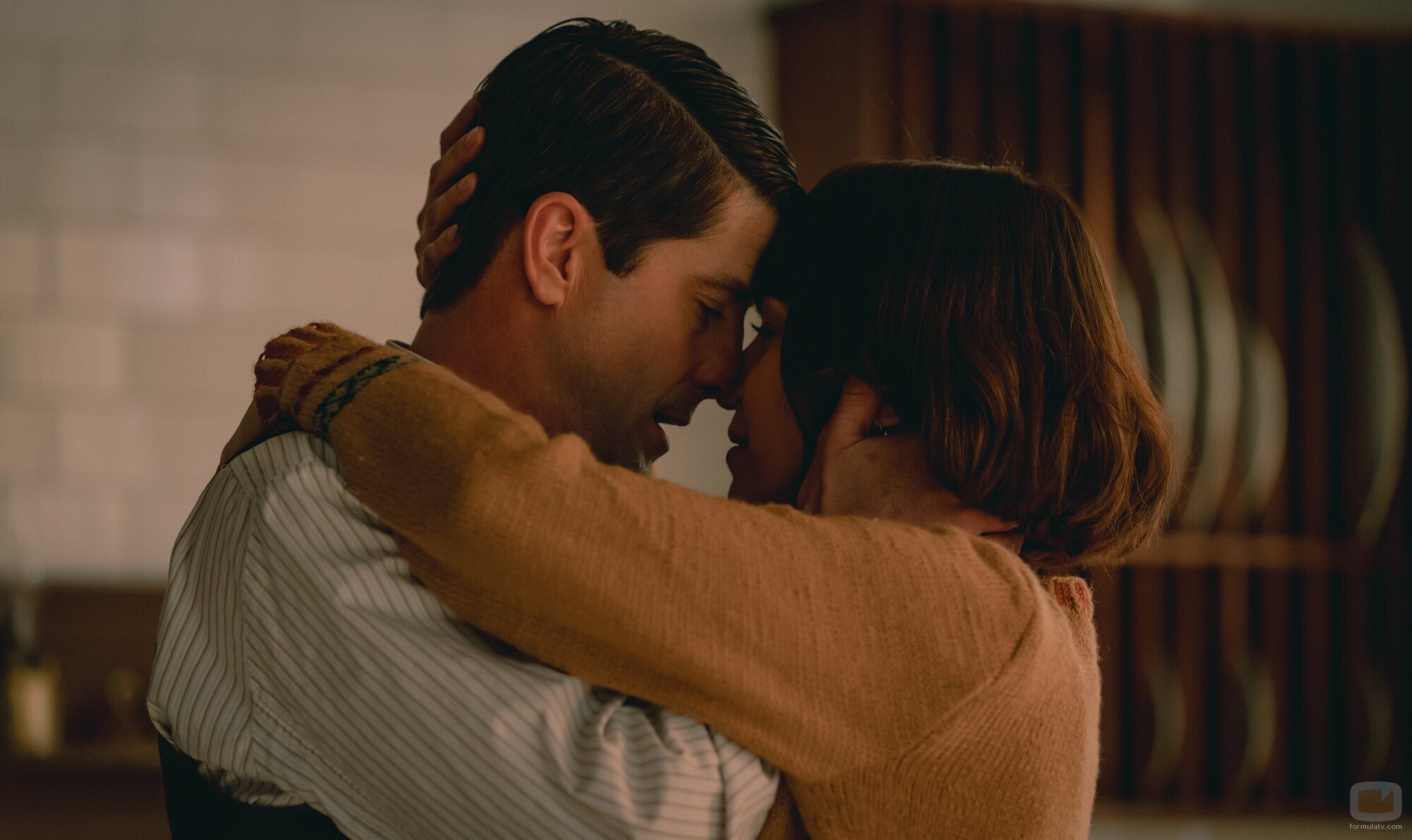 Still de Verónica Sánchez y Luis Fernández 'Perla' en 1x06 titulado 'La oportunidad de Covadonga' de 'La Favorita 1922'