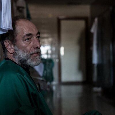 Tomás del Estal en 1x02 titulado 'Emergencia' de 'Apagón'