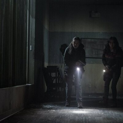 Bella Ramsey y Isabela Merced en 2x04 titulado 'Día uno' de 'The Last of Us'